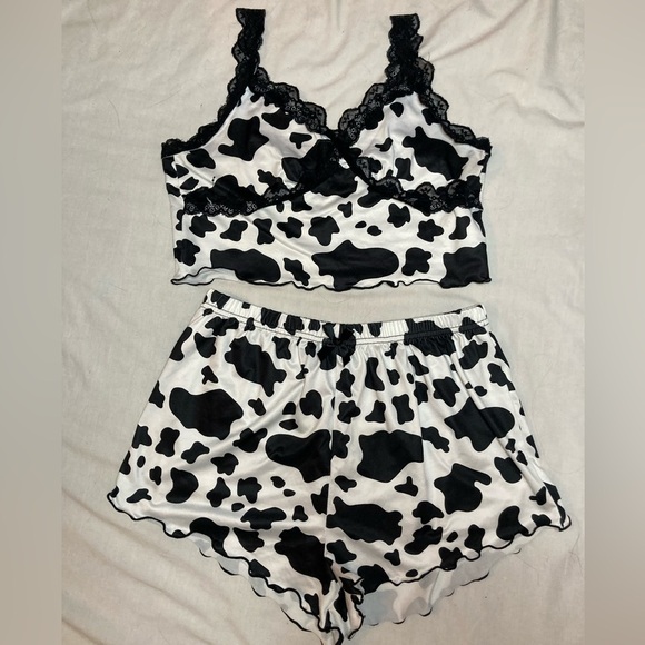 SHEIN Other - Black and White Cow Print Lace Trim Sleepwear Set Size XS (Tagged M)